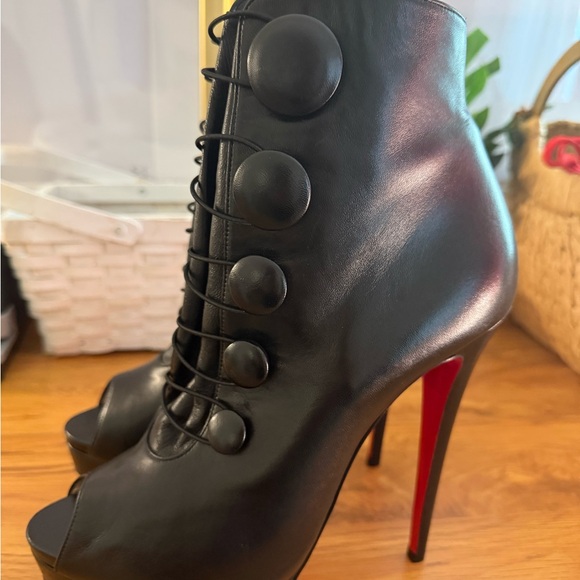 Christian Louboutin Button Bootie Heels – Black Leather with Red Soles (Size 41) - Picture 9 of 9